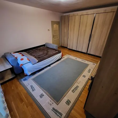 Apartment Apartament Cu Parcare Privata *